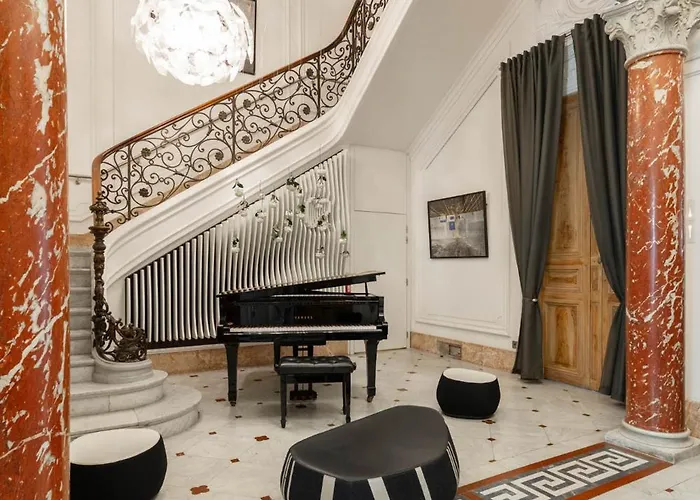 Hotel C2
